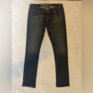 GUESS Women's Dark Wash Skinny Jeans Size 28